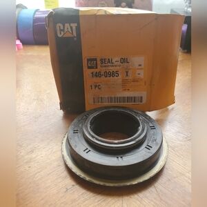 Authentic CAT oil seal 146-0985 New in box